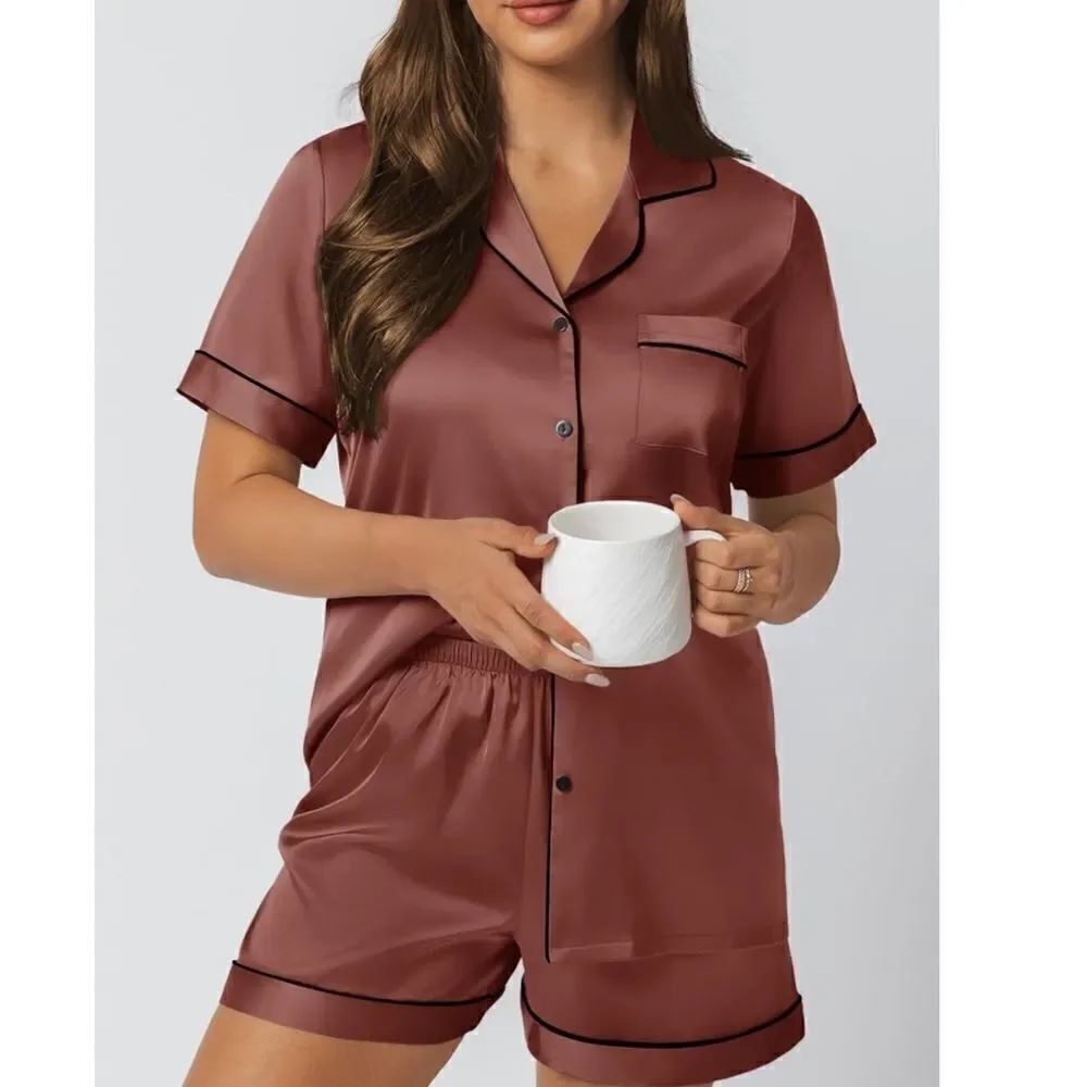 Matchingโsilkโsatinโpajamaโset